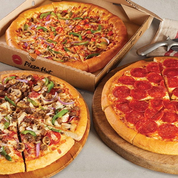 Pizza Hut 10 Favourites Get A Medium Canadian Hawaiian Margherita Or Pepperoni Pizza For 10 
